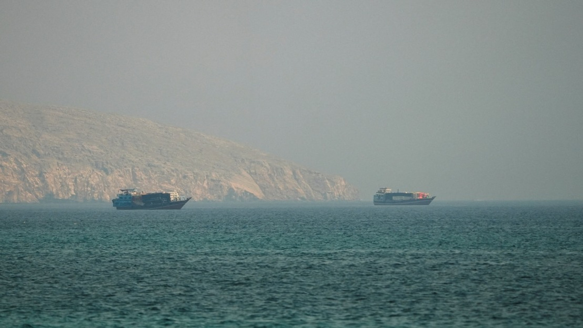 Strait of Hormuz Remains 'Severe' Risk Zone as US-Iran Tensions Persist