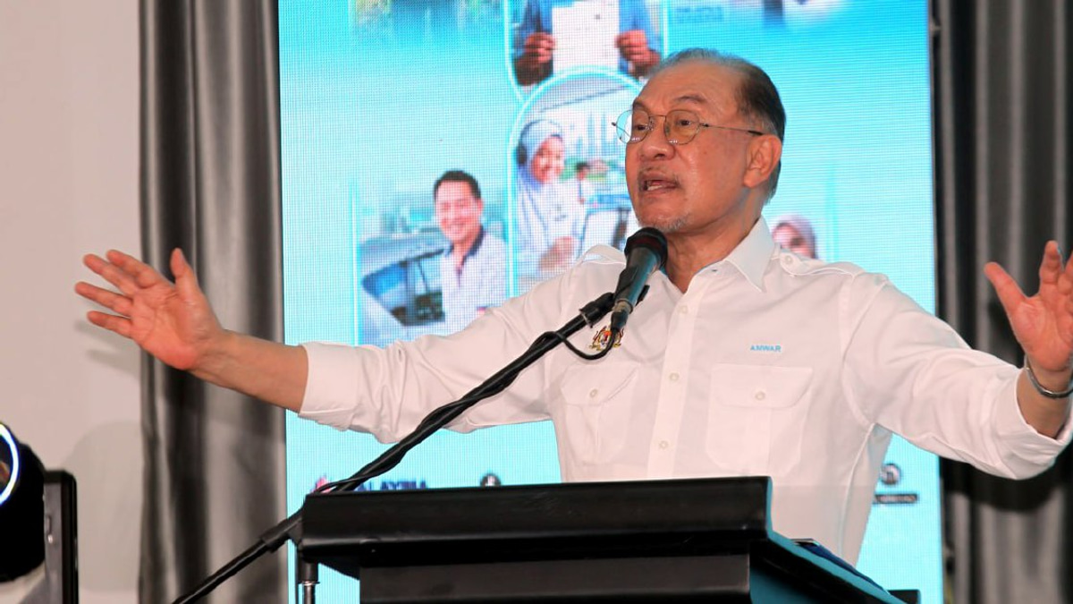 Anwar Commits RM15.3 Million to Strengthen Perak's Islamic Education Sector