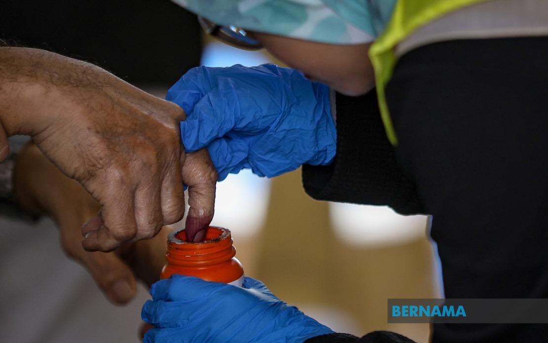 Island Polling Centres Close Early In Johor State Election As Voter Turnout Reaches 42%