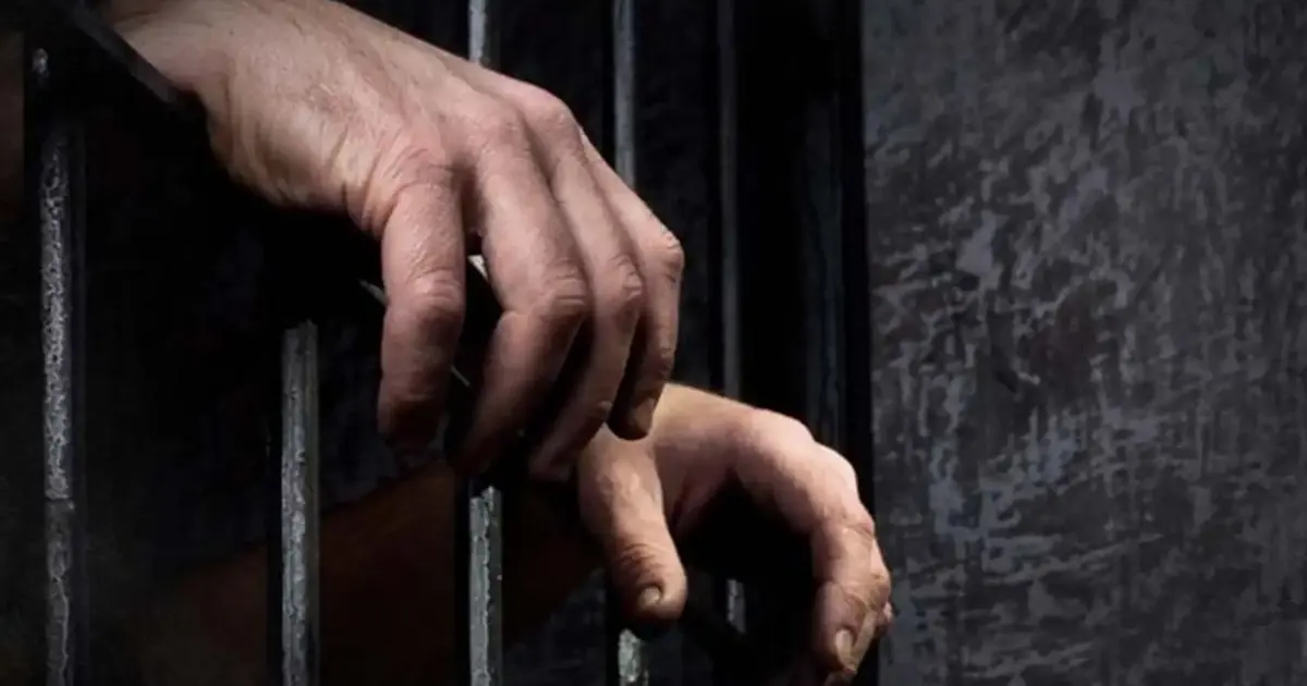 Elderly Man Sentenced to Jail for Defaulting on RM1,000 Fine After Assaulting Police Officer
