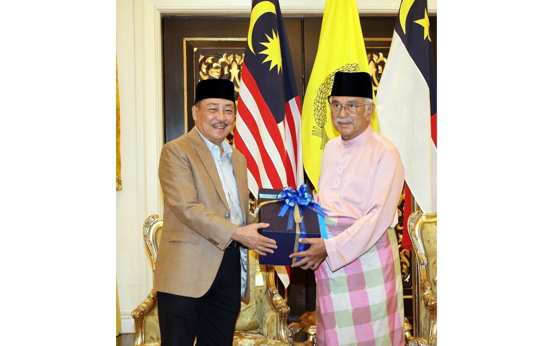 Sabah Chief Minister Strengthens Ties With Melaka Counterpart