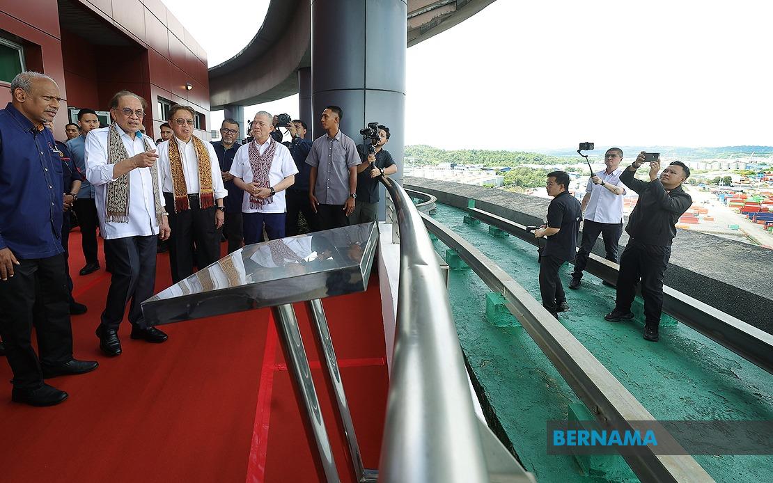 Federal Government Backs Sarawak's Control of Bintulu Port