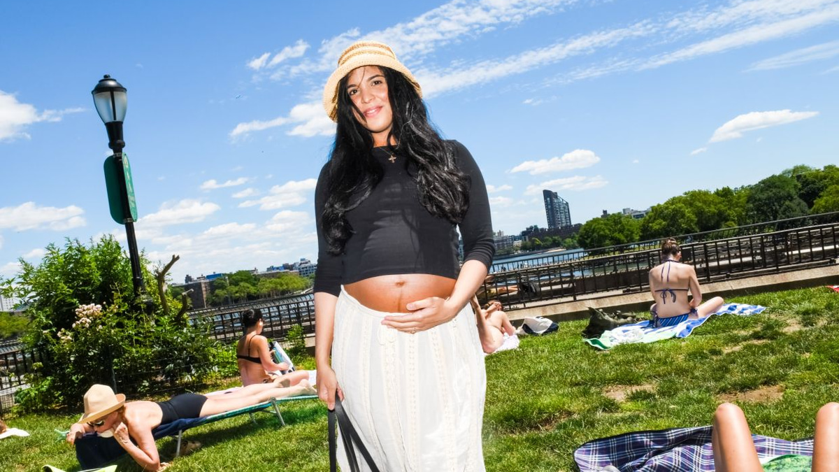 The New Maternity Fashion: Celebrating Rather Than Concealing the Pregnant Body