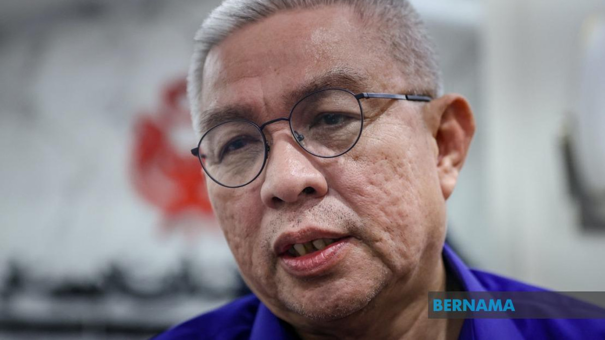 Dr Adham Baba Leans on Pasir Raja Experience as BN Eyes Johor Seat