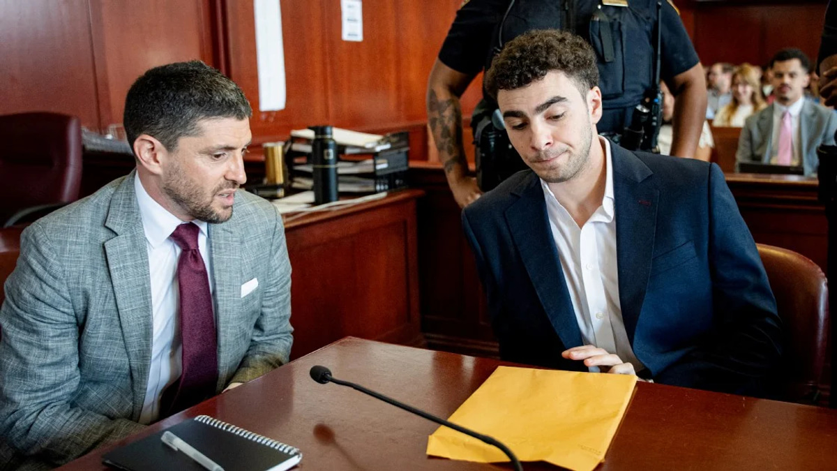 Accused Insurance Executive's Killer Abandons Mental Health Defence Strategy