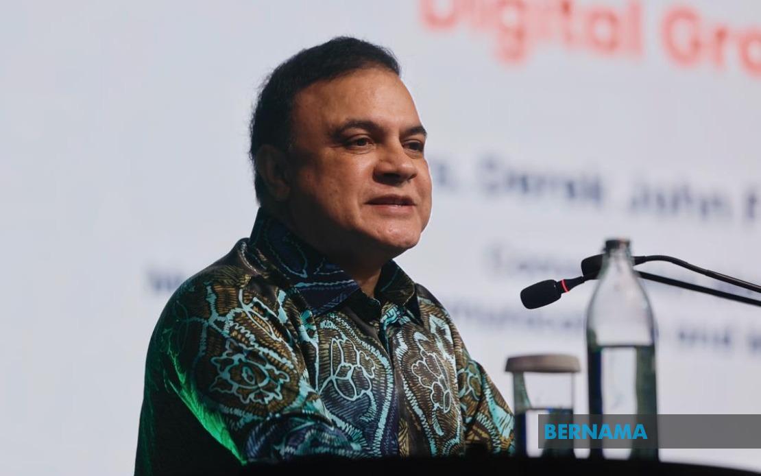 Malaysia Pushes for Unified Legal Standards in Digital and Physical Worlds to Combat Online Threats