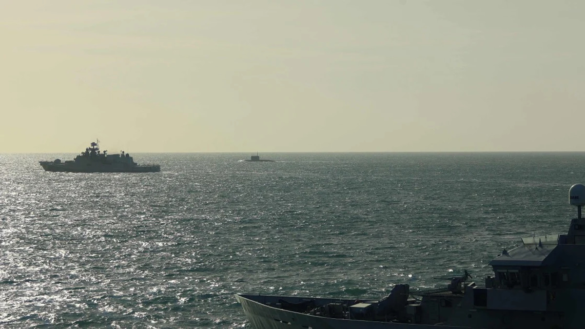 UK PM Starmer Calls Russian Warship's English Channel Warning Shots 'Reckless'