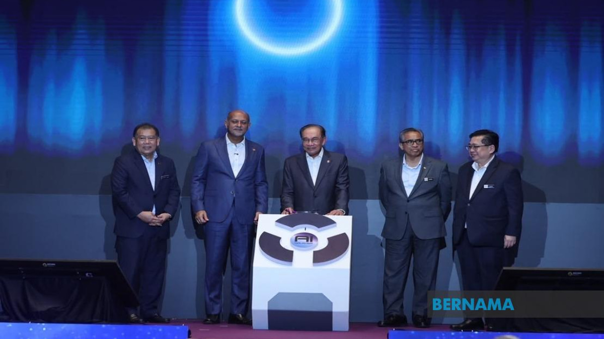 Malaysia Launches Free AI Training and Software Access for Young Adults