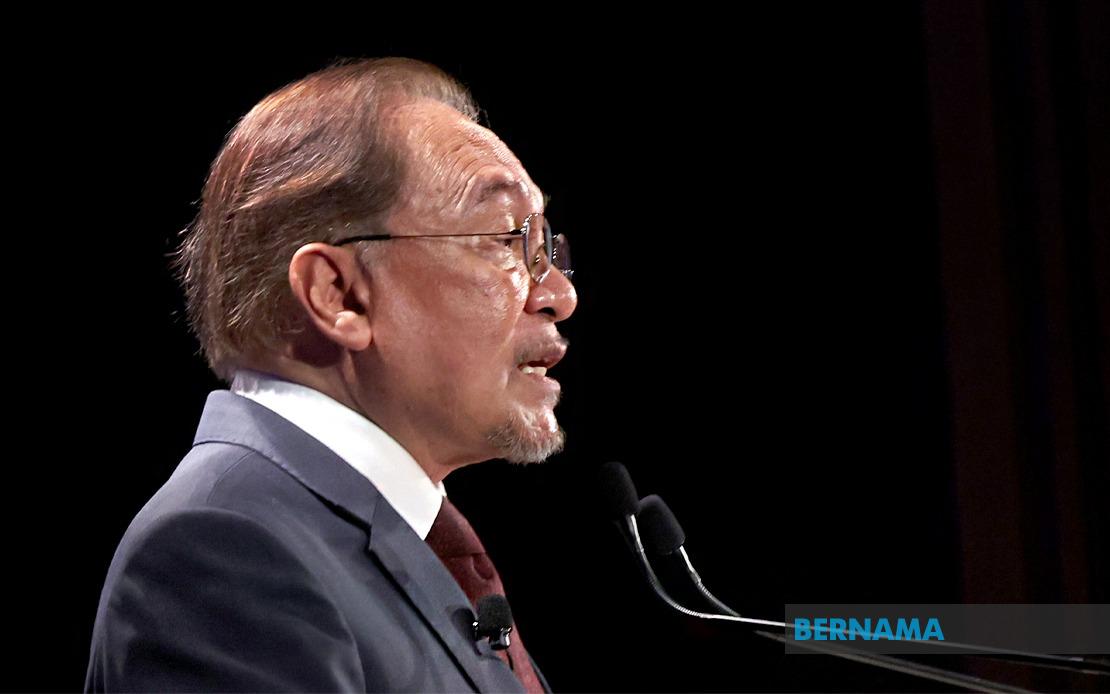 PM Anwar's Packed Schedule in Turkmenistan Focuses on Economic Ties and Regional Cooperation