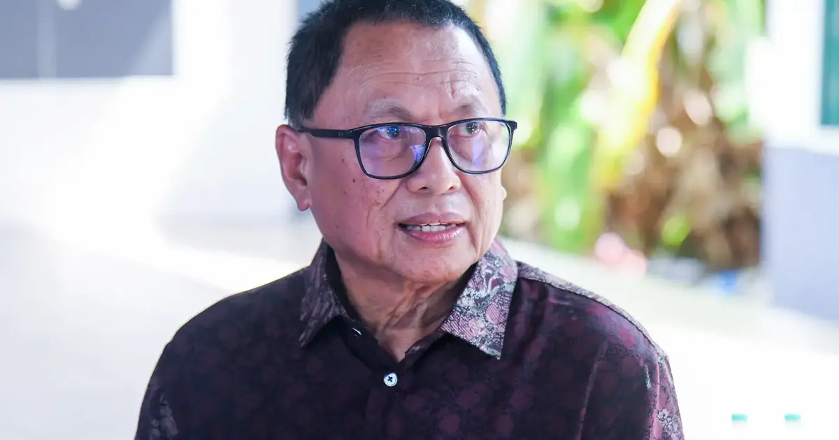 Umno veteran Puad Zarkashi exits party in surprise move