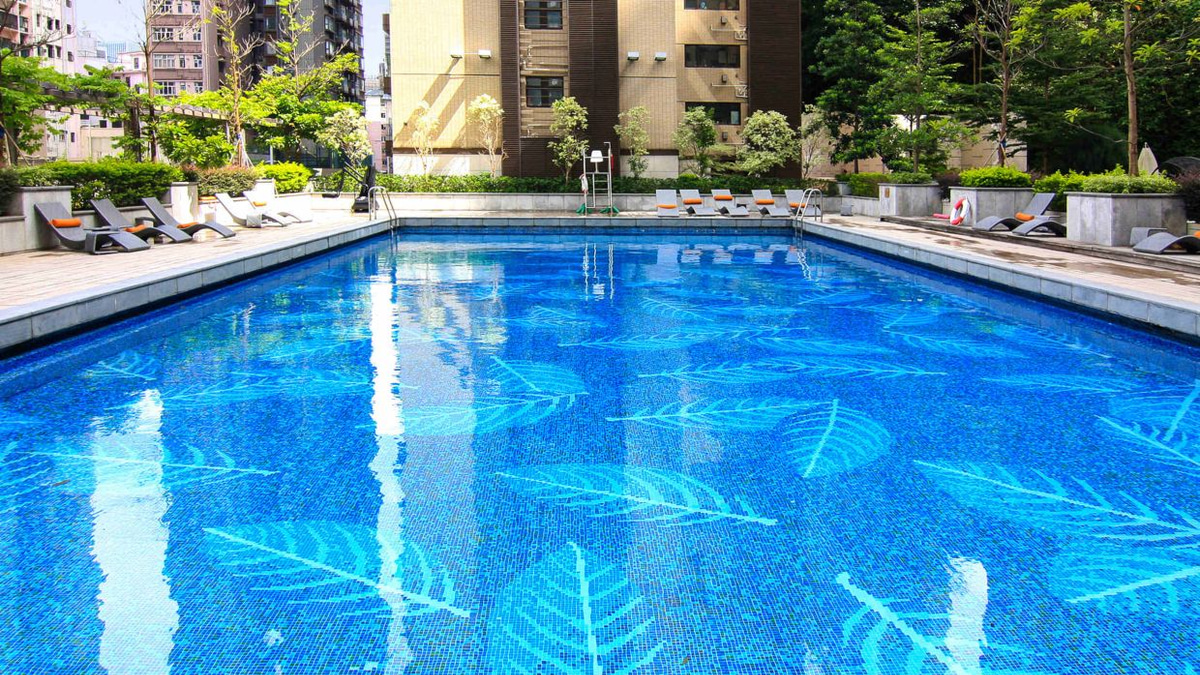 Hong Kong Pool Shut Down After Lifeguard Credentials Found Fraudulent