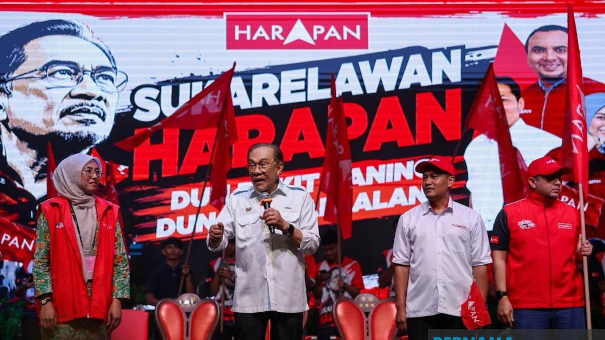 Johor Election Offers Youth Chance to Build Inclusive Future, Says Anwar