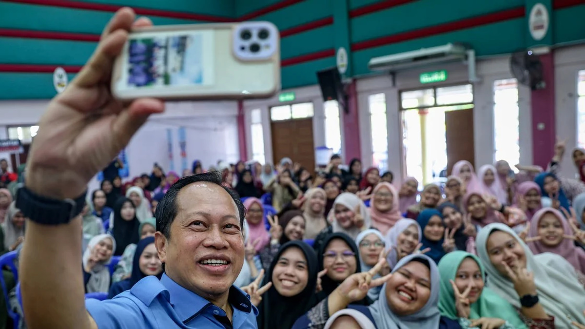 Johor BN Stands Firm Despite DAP's Wavering Support Claims, Says Ahmad Maslan