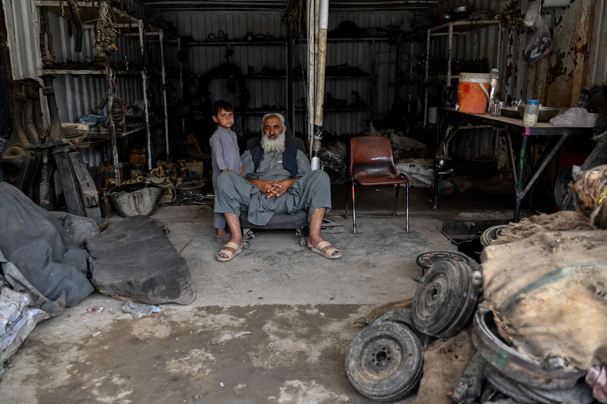 Afghanistan's Car Parts Trade Collapses as Regional Conflicts Choke Supply Routes
