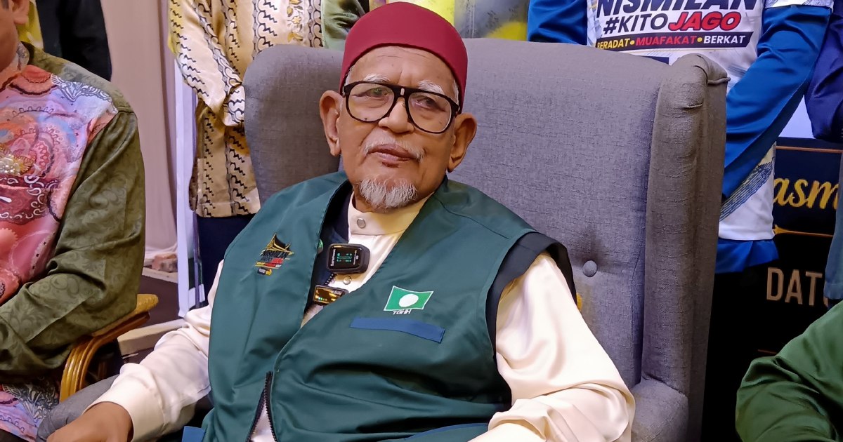 Hadi Rejects Muhyiddin's 'Toxic' Barb, Blames Bersatu for PN's Woes
