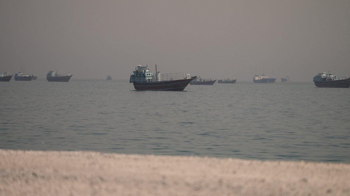 Britain and France Prepare Multinational Naval Force for Hormuz Strait Amid Iran Tensions