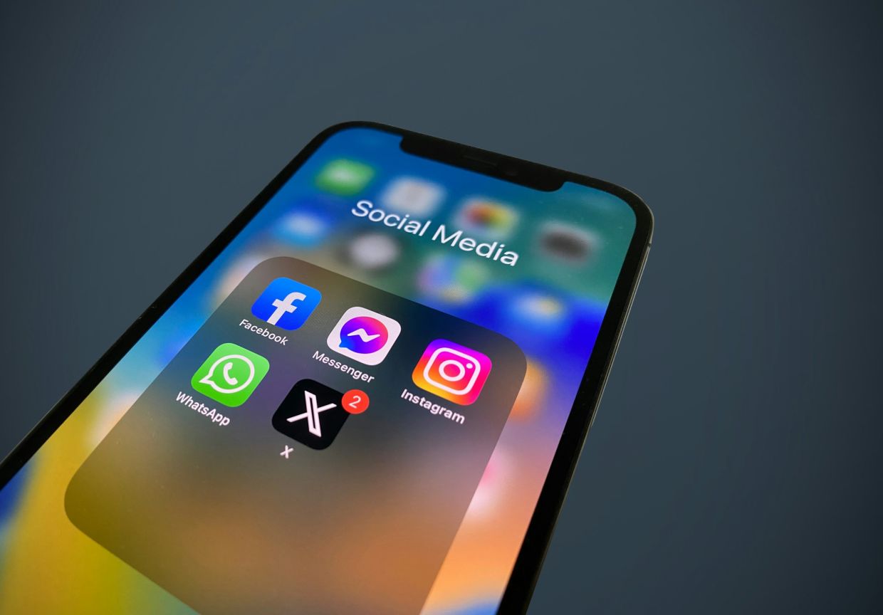 Mexico Charts Path Toward Social Media Regulation for Young Users