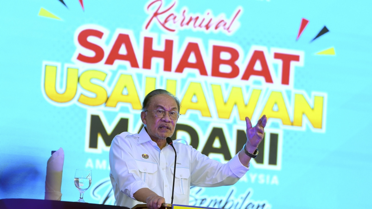 Cabinet Supports Special Programmes for Malays and Islam, Anwar Clarifies