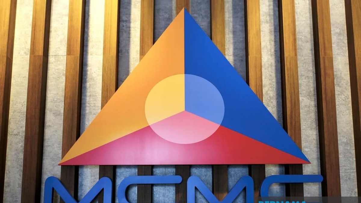 MCMC Bolsters Fibre Network to Resolve Signal-Without-Internet Paradox