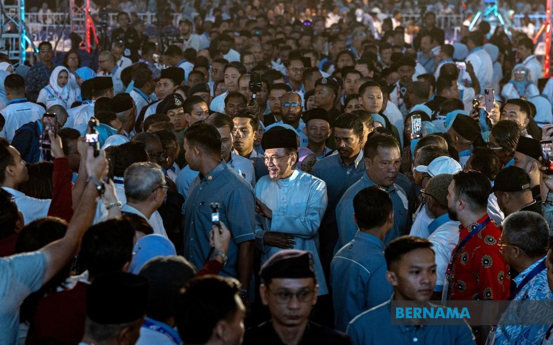 PKR Must Strengthen From Within, Says PM's Political Adviser Tengku Zafrul