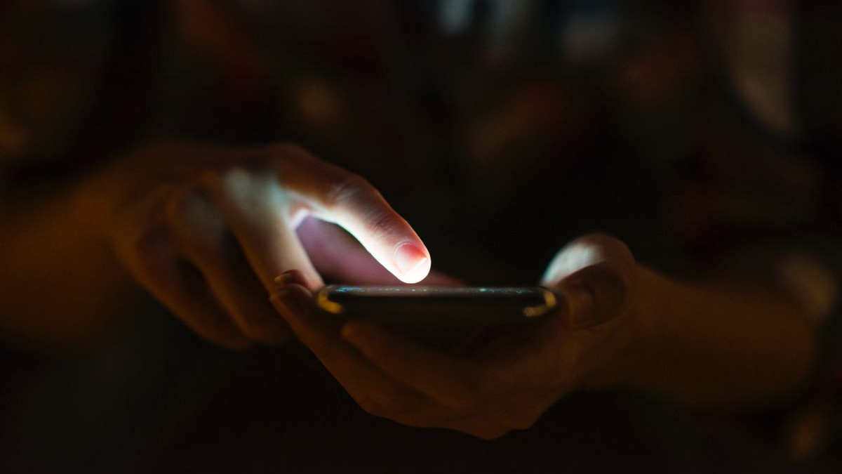 Malaysia's Social Media Ban for Under-16s: Experts Warn of Benefits and Pitfalls