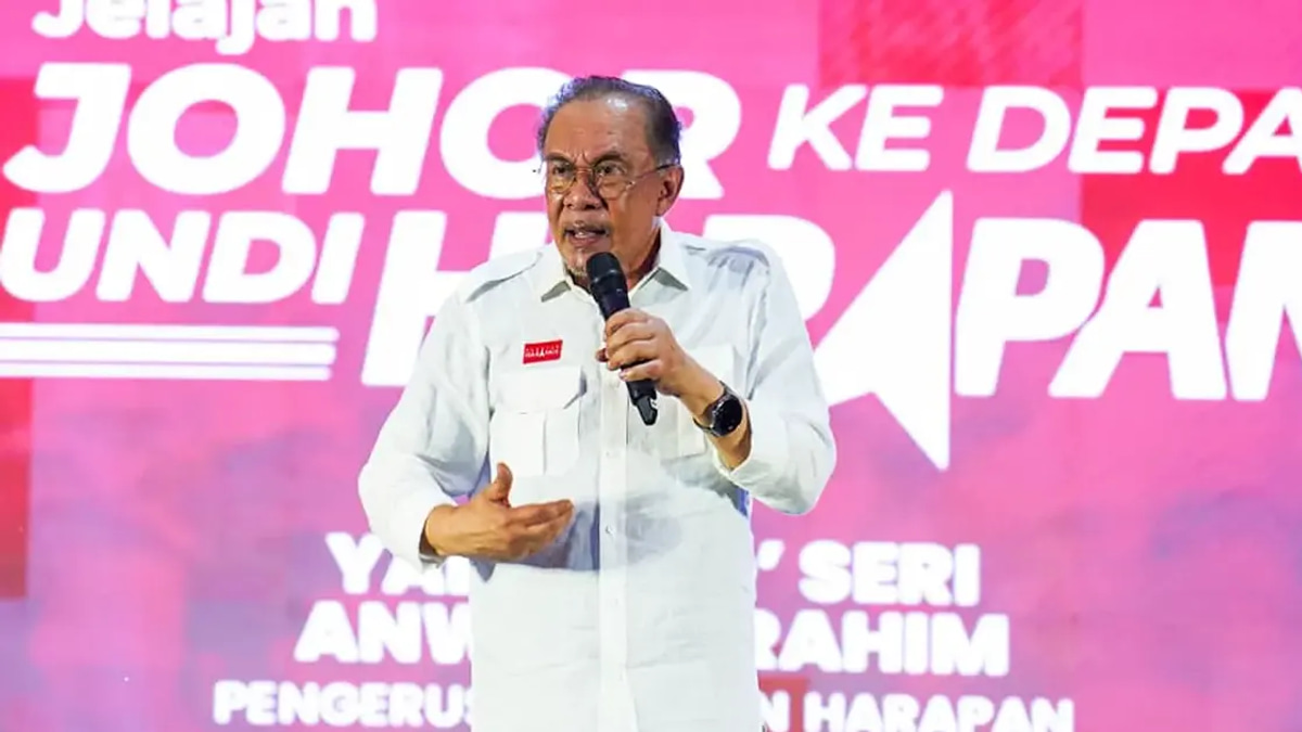 Anwar Defends Federal Support to Kedah, Questions Sanusi's Awareness