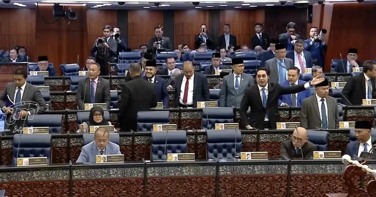PN MPs Stage Walkout Over Special Parliament Sitting
