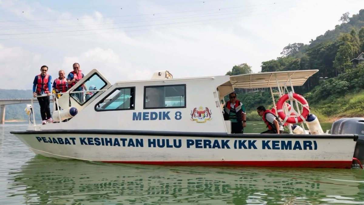 Malaysia Health Ministry Deploys Eighth Medical Boat to Serve Remote Orang Asli Communities in Hulu Perak