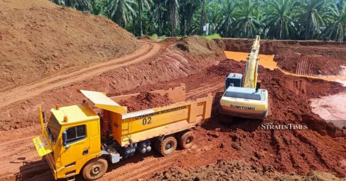 Two arrested in RM1.8 million silica sand smuggling operation in Terengganu