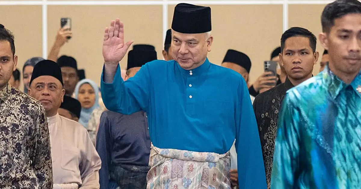 Sultan Nazrin Urges Leaders to Avoid Rash Decisions, Emphasises Need for National Unity