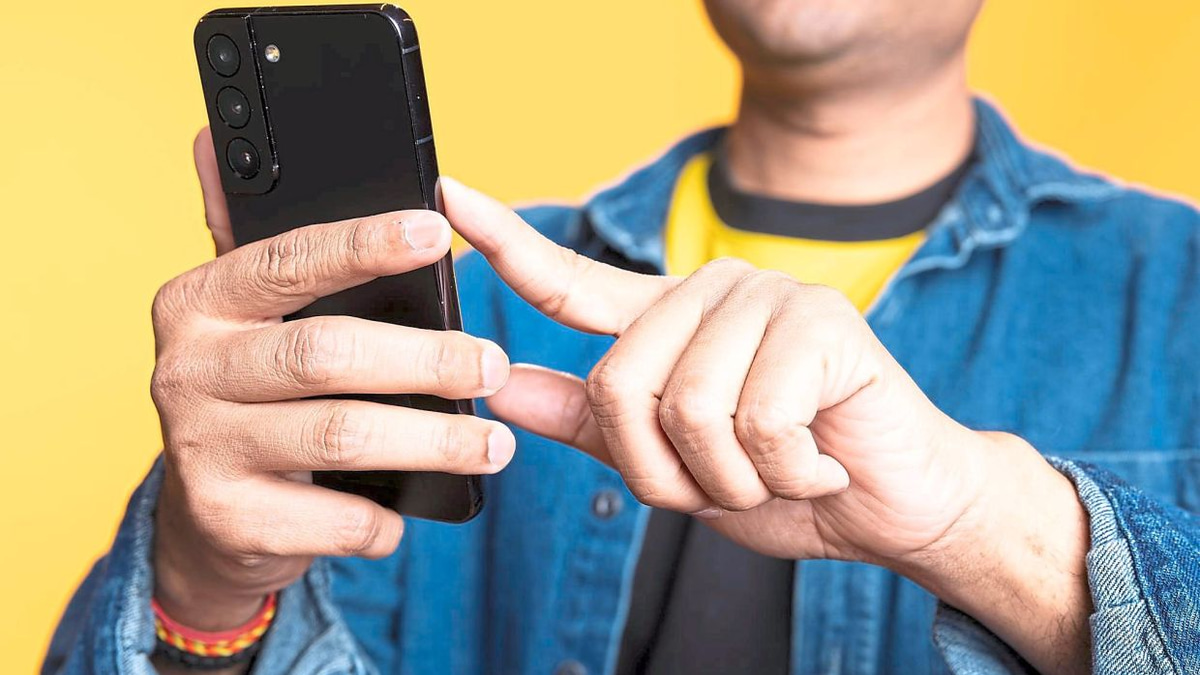 Personal Data Protection Department Launches Probe Into Maxis Customer Details Leak