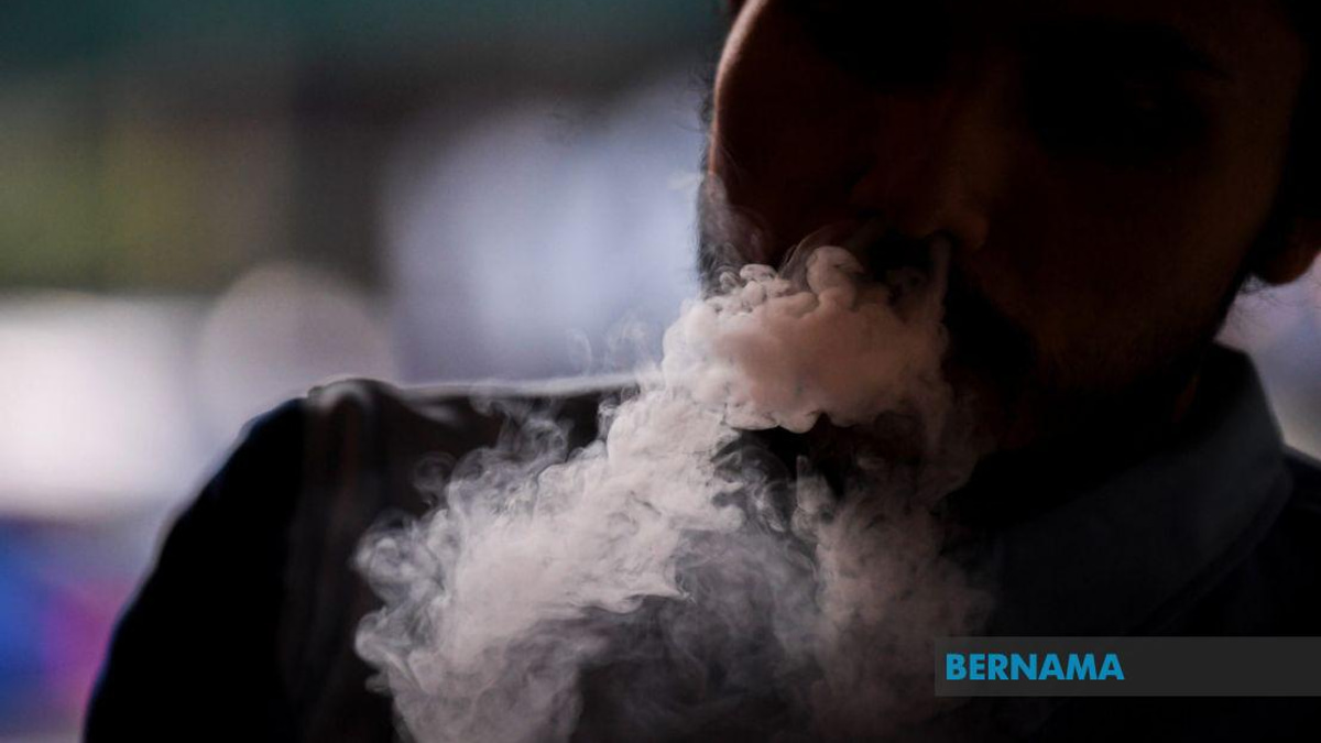 World Youth Foundation Calls for Nationwide Vape Ban Amid Drug Misuse Concerns