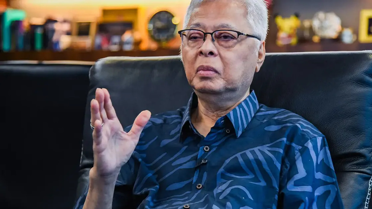 Former PM Ismail Sabri Granted Court Adjournment for Heart Procedure
