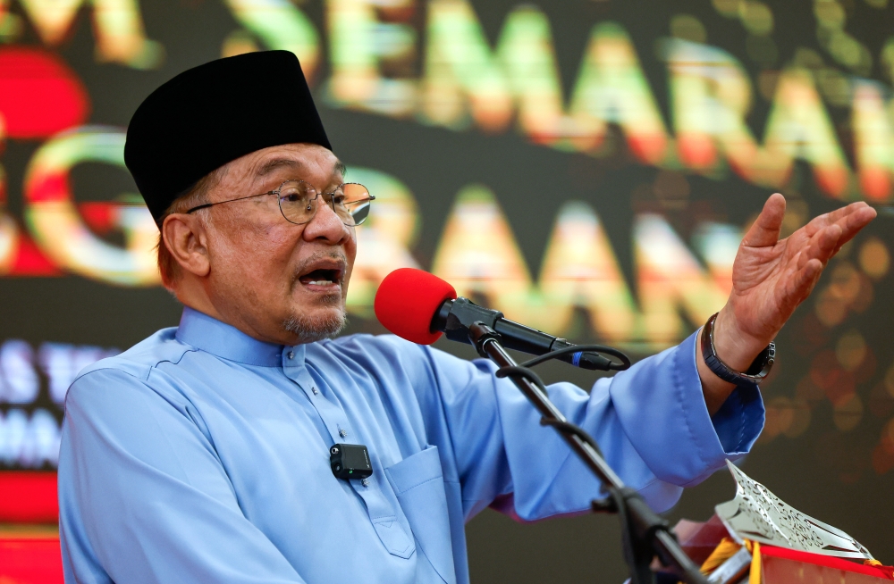 PM Anwar Defends Record Against Misinformation in Negeri Sembilan Campaign Push