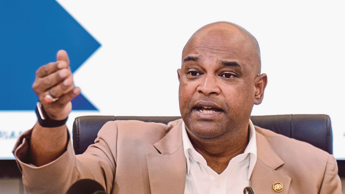 PKR Leader Rebuffs Speculation About Indian Voter Swing to Barisan Nasional