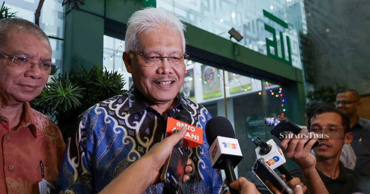 Hamzah to reclaim opposition leader's seat as Bersatu realignment reshapes parliament