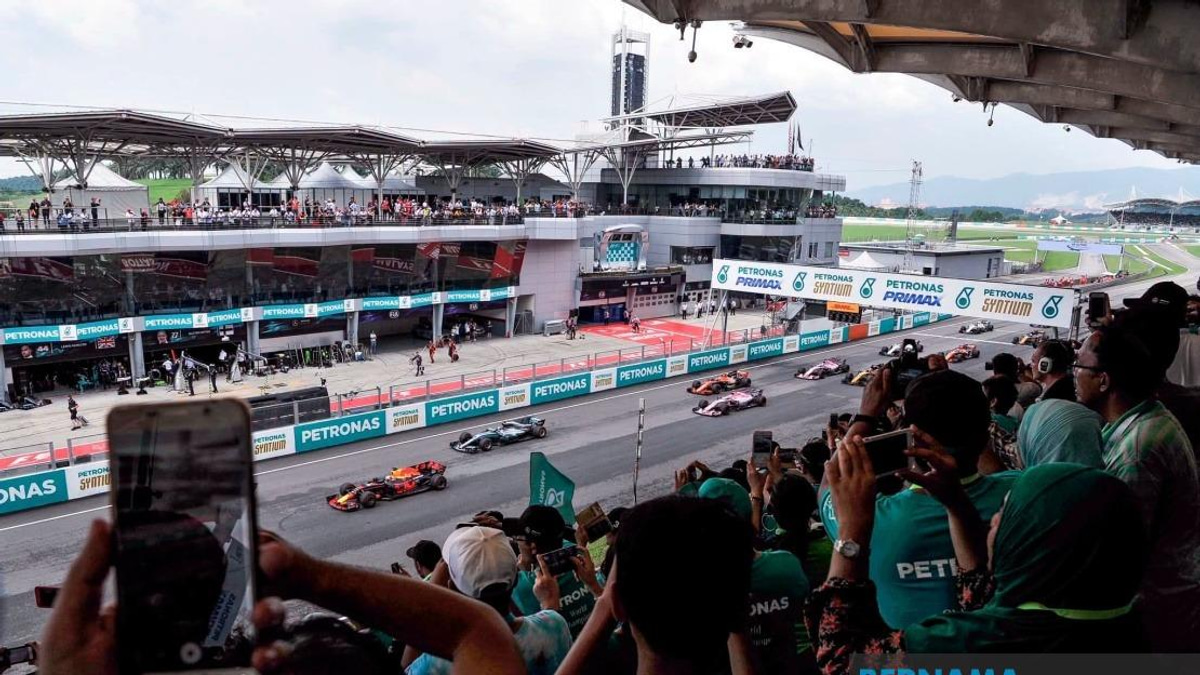 PM Anwar Opens Formula 1 Bahrain Grand Prix to Malaysian Fans With RM200 MADANI Tickets