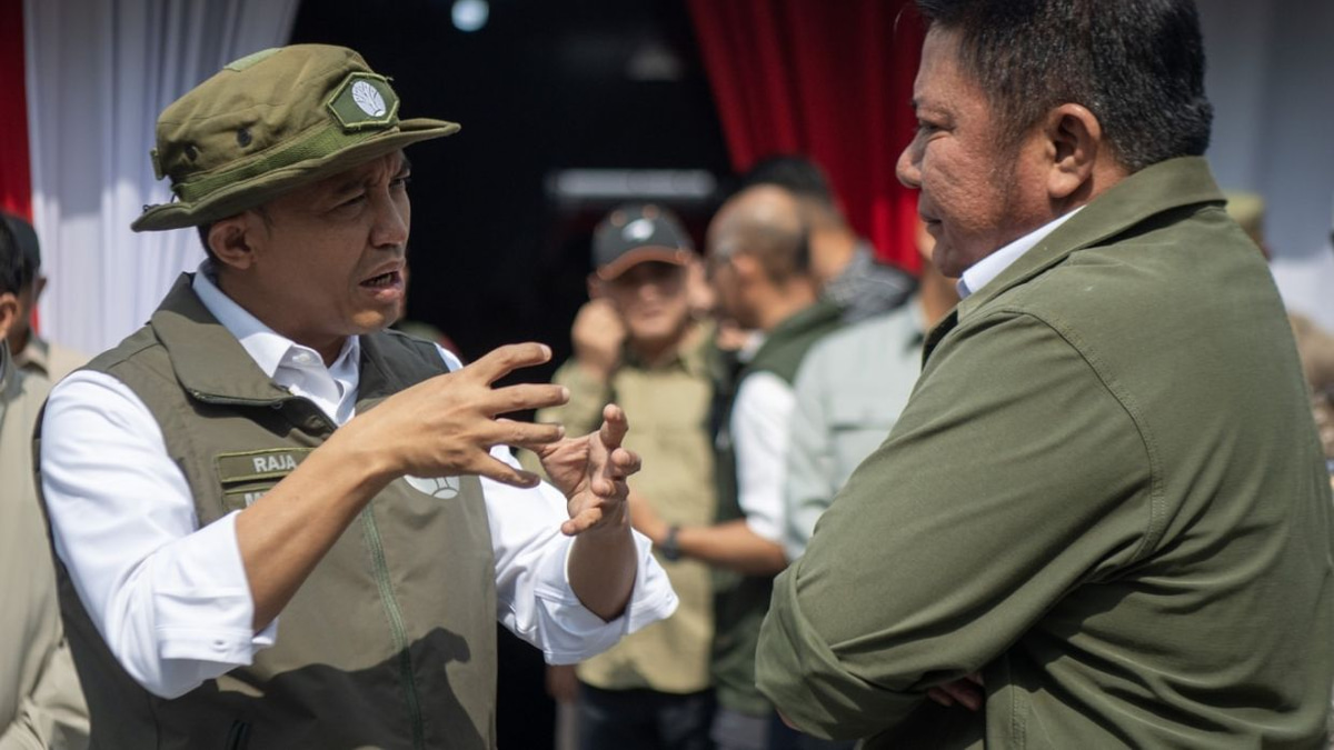 Indonesia's Anti-Corruption Agency Investigates Missing Funds in Forestry Minister Bribery Case