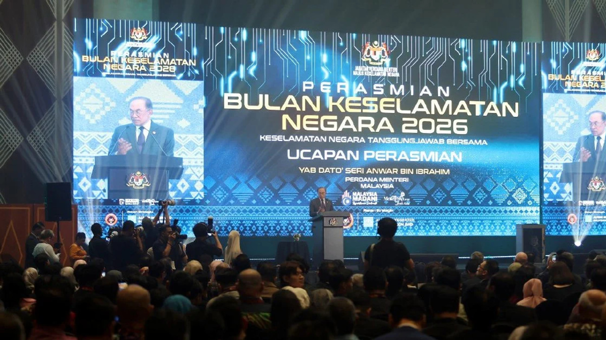 Anwar Cautions Against Racial Tensions Ahead of Johor Elections