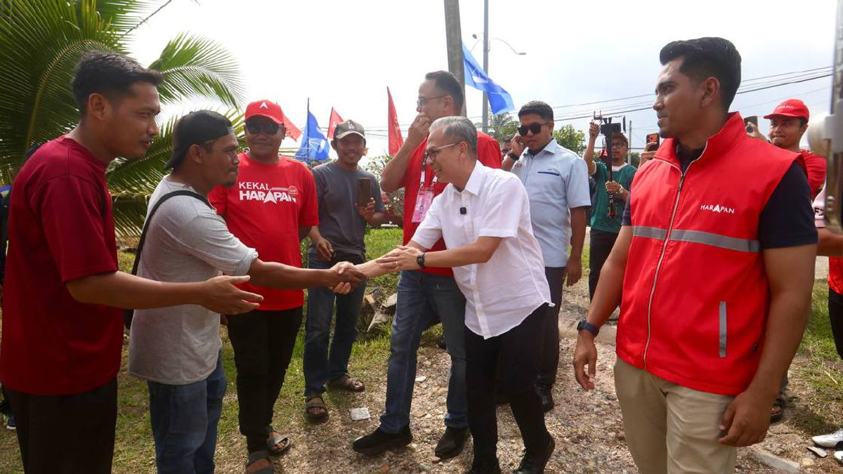 Fahmi warns public against 3R posts during Negri Sembilan campaign