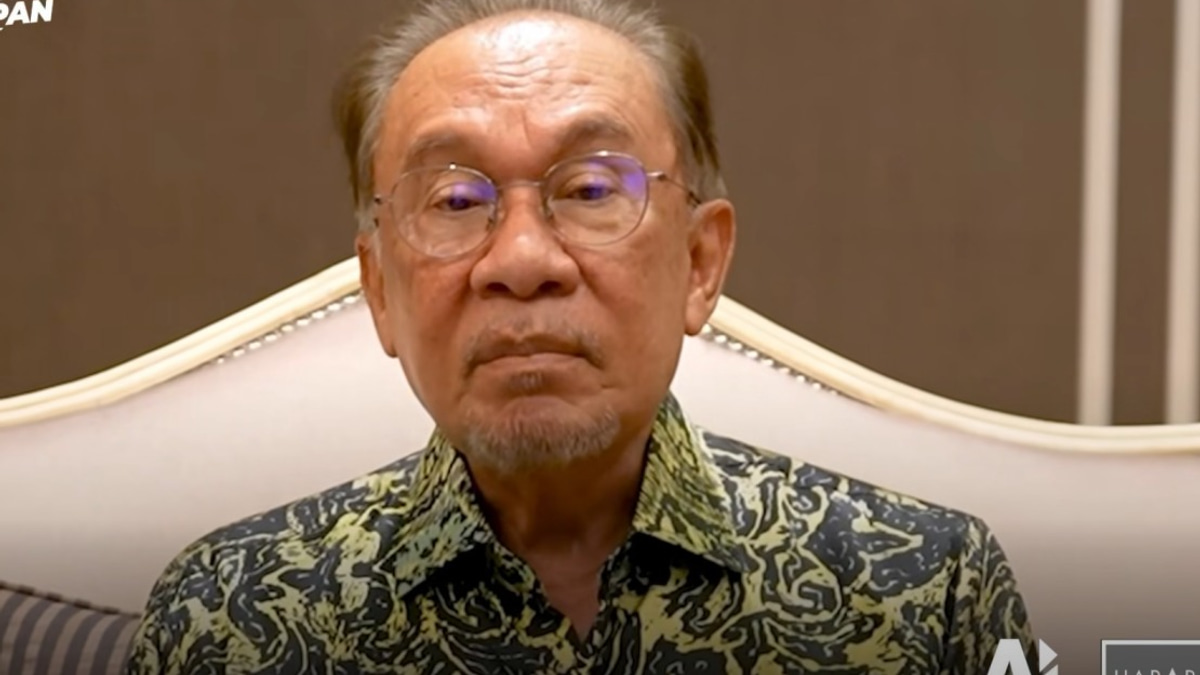 Anwar Appeals to Security Forces to Back PH in Negeri Sembilan Election