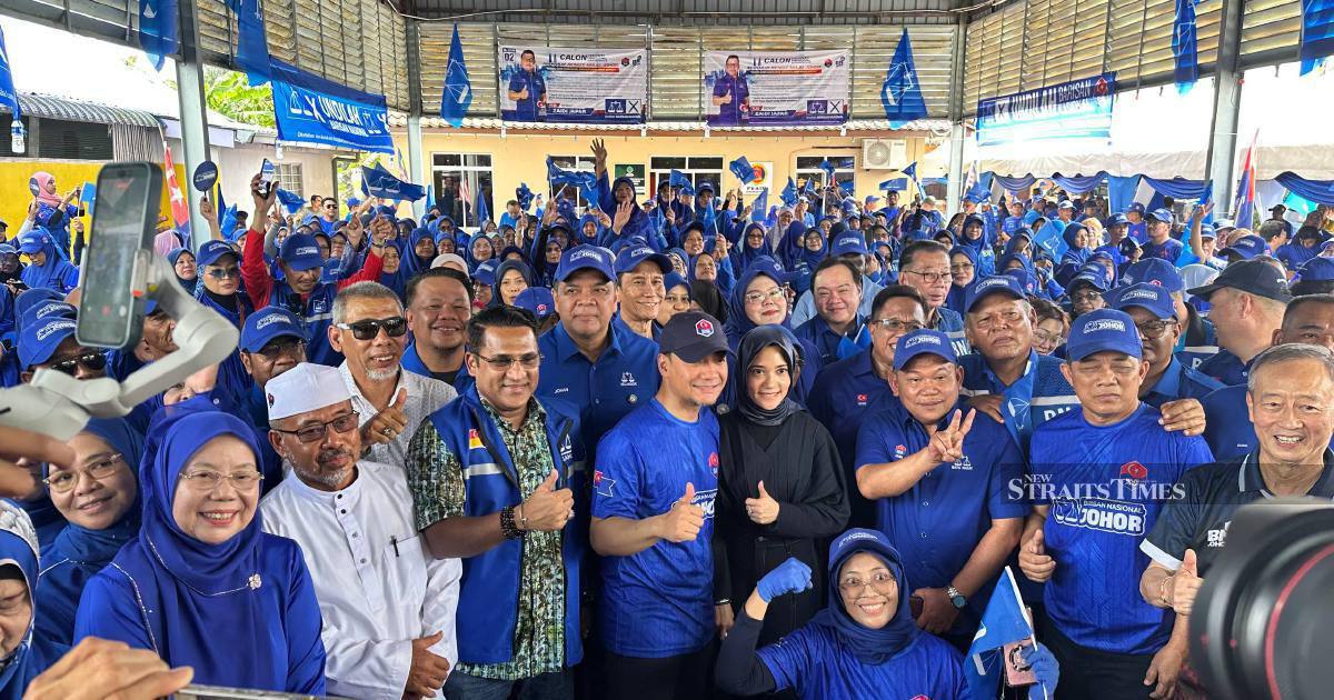 PAS division heads attend BN gathering in Batu Pahat, signalling closer Umno ties