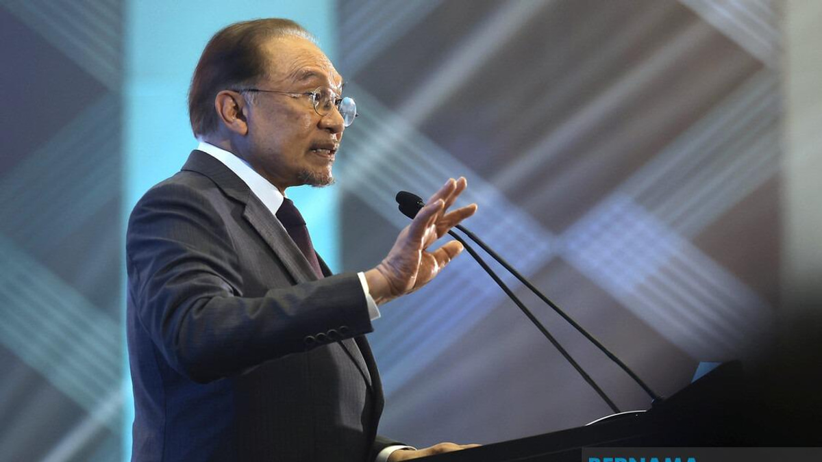 PM Anwar Calls For Whole-of-Nation Approach To Combat Evolving Security Threats