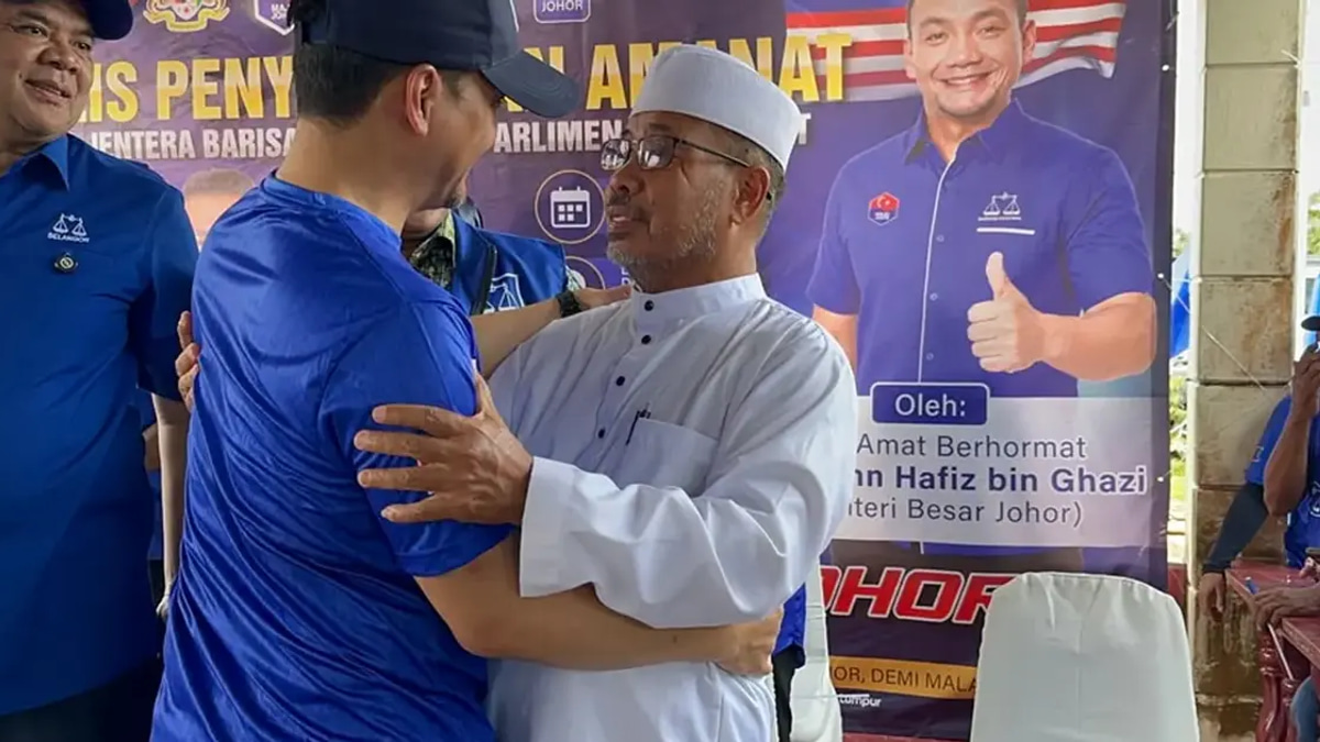 Onn Hafiz 'Touched' as PAS Leaders Attend BN Event in Batu Pahat