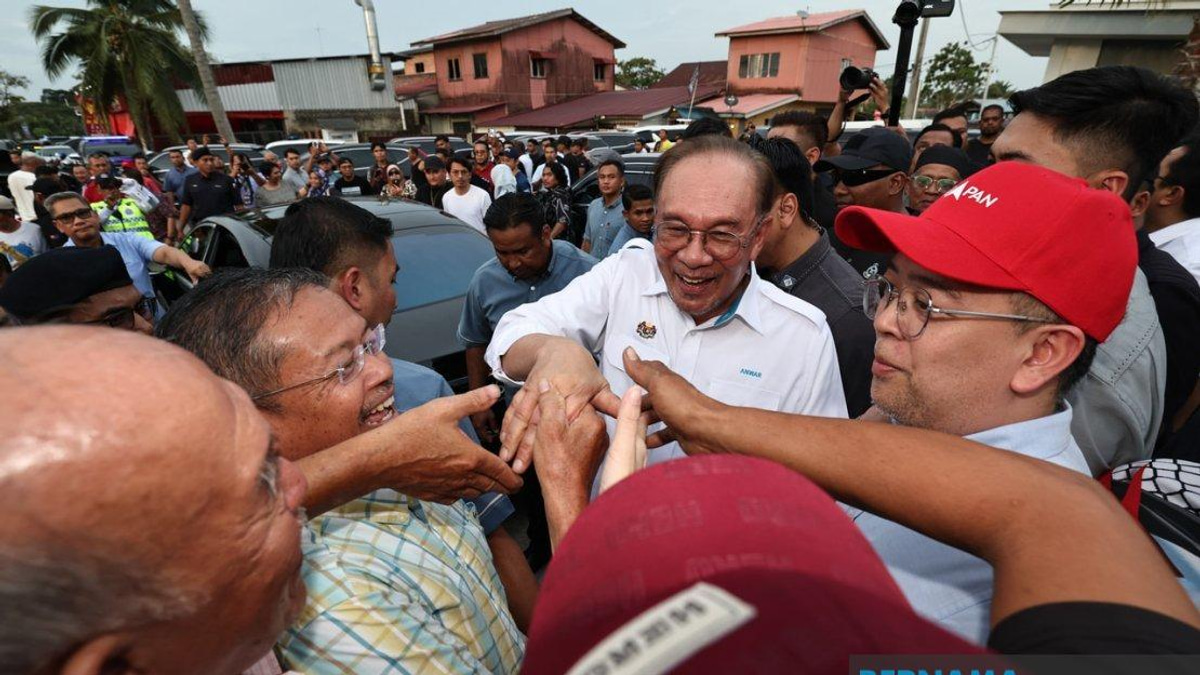 Malaysia To Push Energy Security Agenda During Putin Meeting