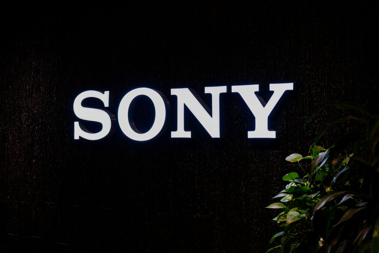 Sony's shift to digital-only games sparks massive backlash from quarter-million gamers worldwide