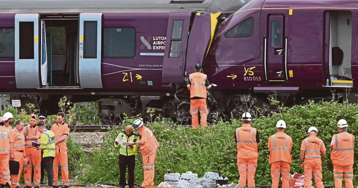 UK Train Collision Kills Driver, Leaves 28 Hospitalised as Investigation Begins