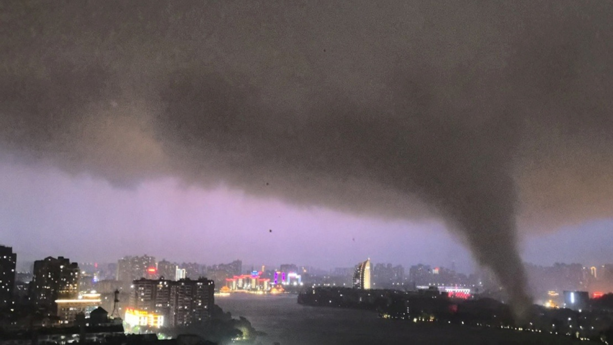 Severe Convective Weather Kills 11 in Central China's Hubei Province