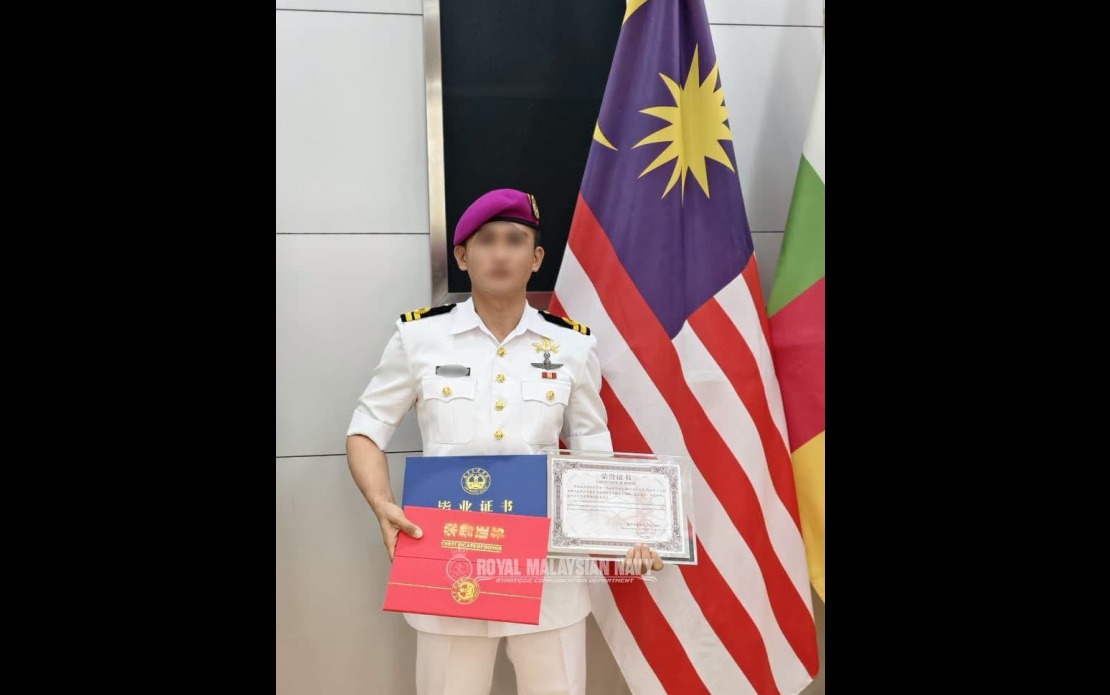 Selangor Sultan Praises PASKAL Officer for Excelling in China Military Sniper Course