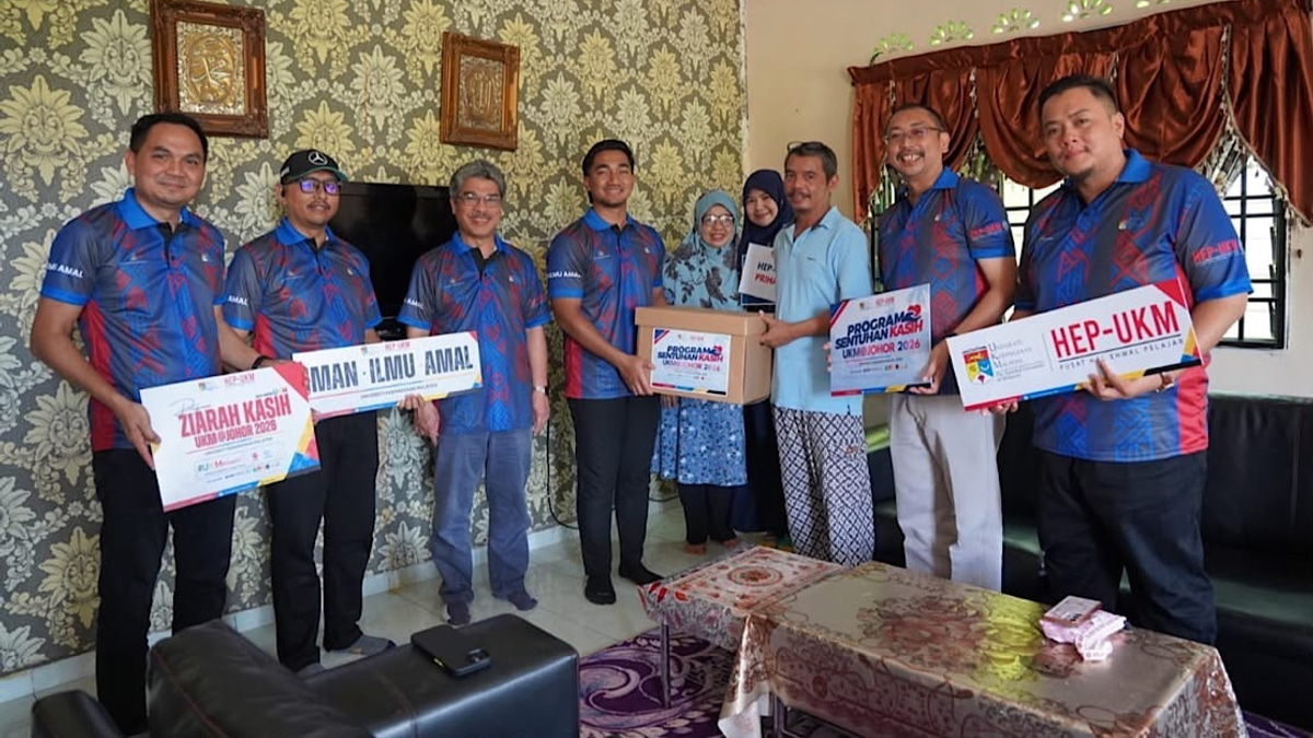 Nearly 1,000 Join UKM's Community Service Drive Across Johor
